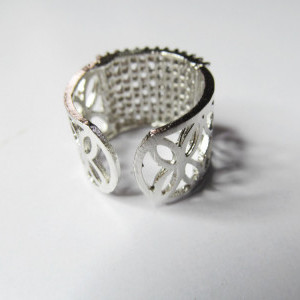 Silver color Girls/ Women's A D Finger Ring