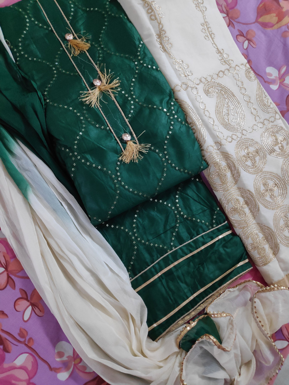 Punjabi Suit Embroidery Designs Boutique | Maharani Designer Boutique