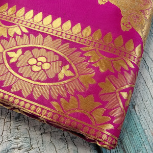 Fuchsia Pink color New Pallu Pattern Latest Design Silk Saree
